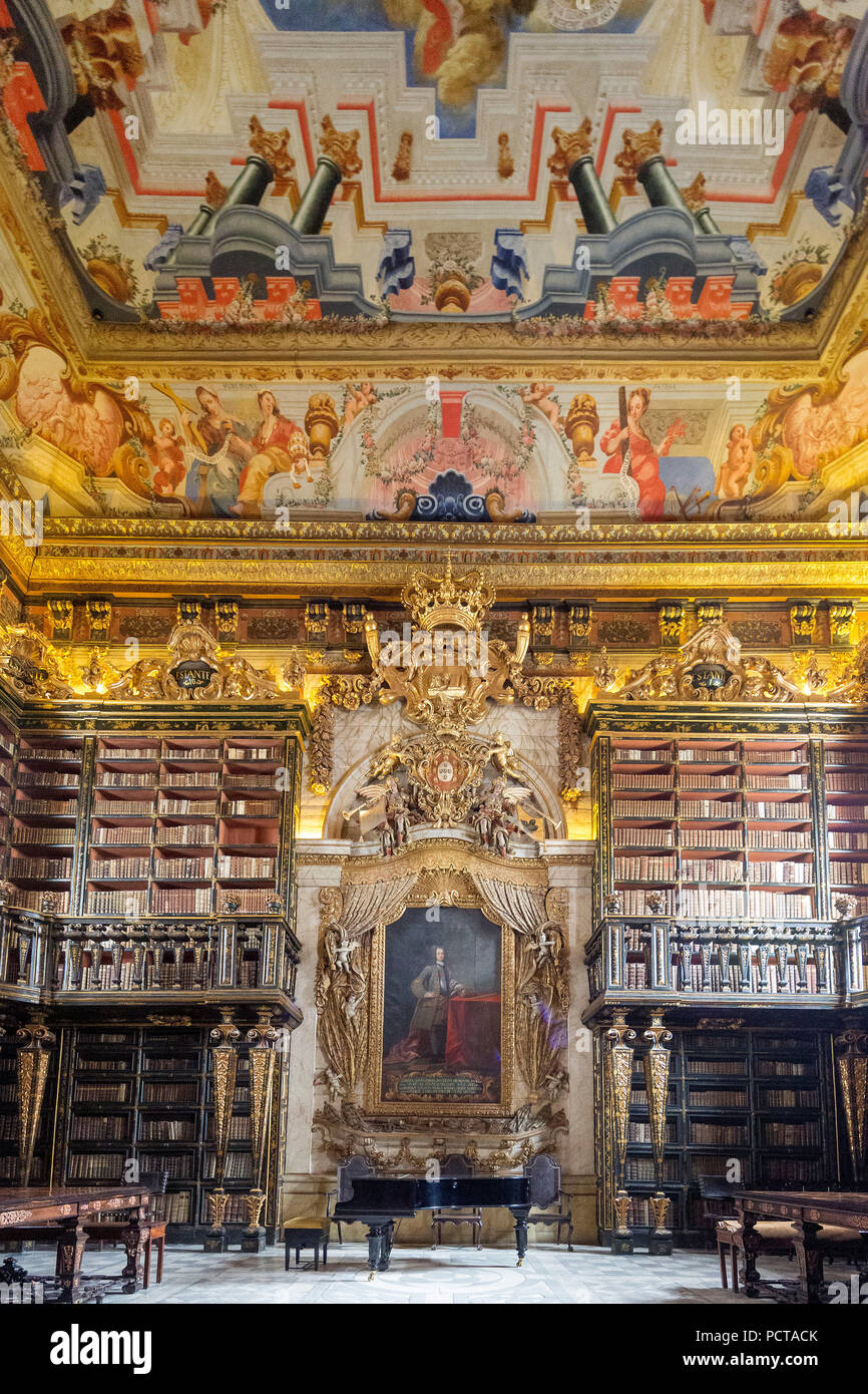Biblioteca Joanina, storica biblioteca universitaria, Università di Coimbra, Coimbra, Distretto di Coimbra, Portogallo, Europa Foto Stock