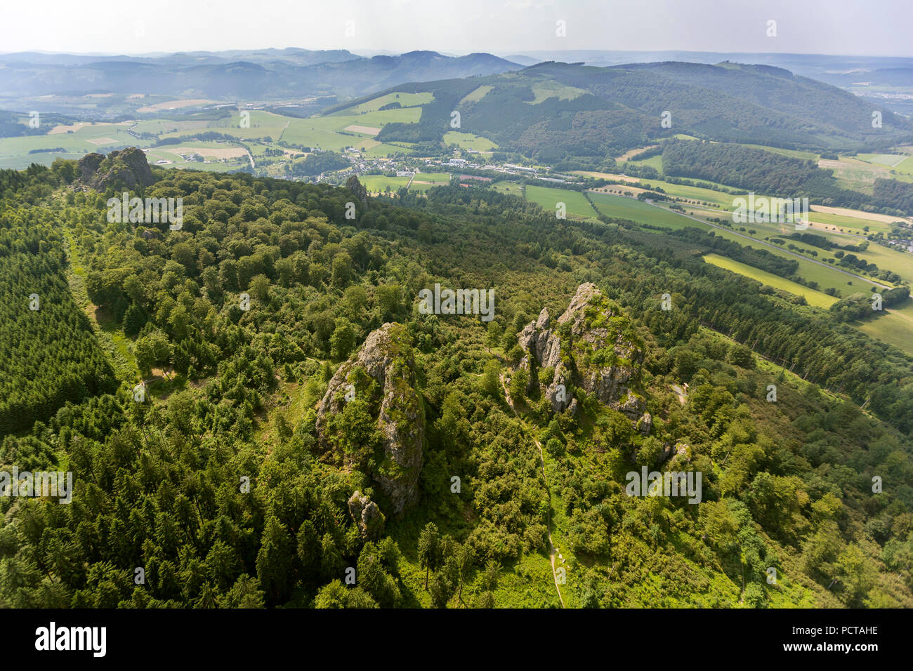 Bruchhauser pietre, Bruchhausen, vista aerea di Olsberg, Sauerland Foto Stock