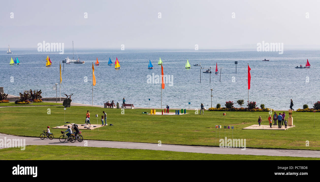 La Svizzera, Canton Turgovia, Lago di Costanza, Arbon, Lago, Parco, ciclisti, parco giochi, barche a vela Foto Stock
