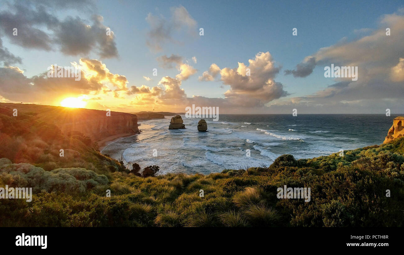 Australia, Great Ocean Road, dodici apostoli di sunrise Foto Stock