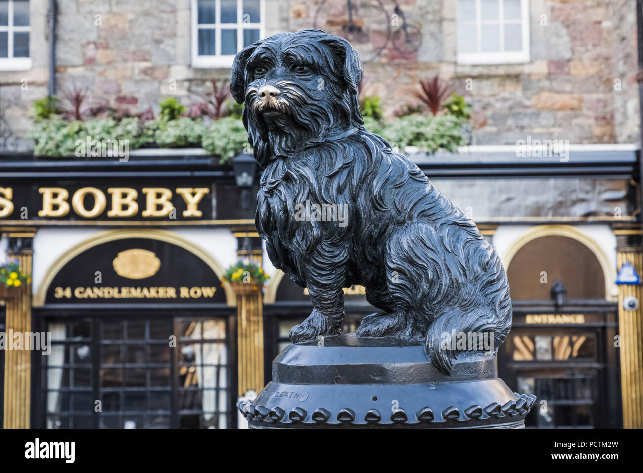 Gran Bretagna, Scozia, Edimburgo, Statua di Greyfriars Bobby Foto Stock