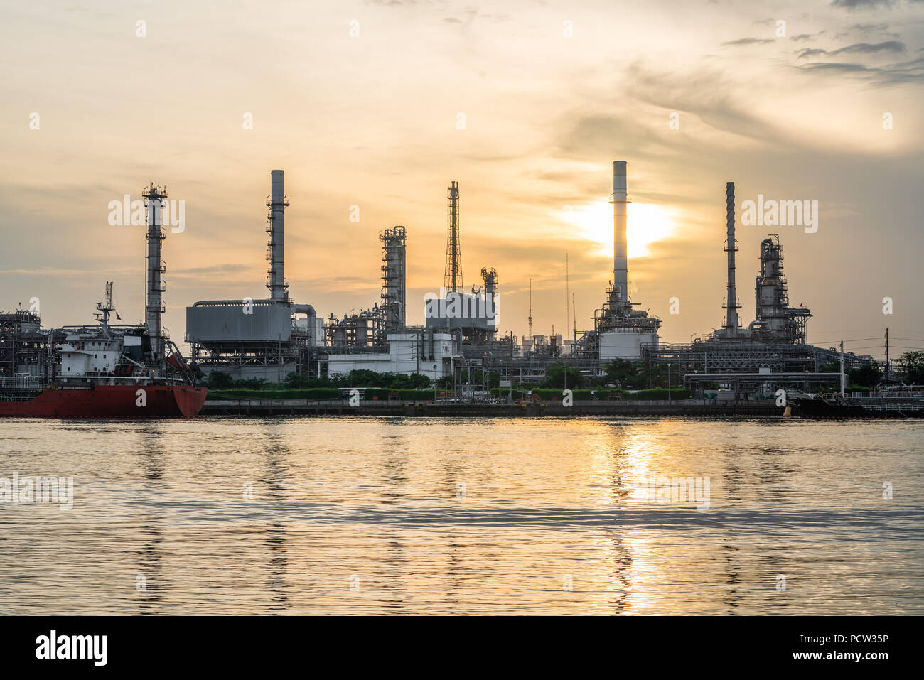 Raffineria di petrolio pianta di potere in Thailandia Foto Stock