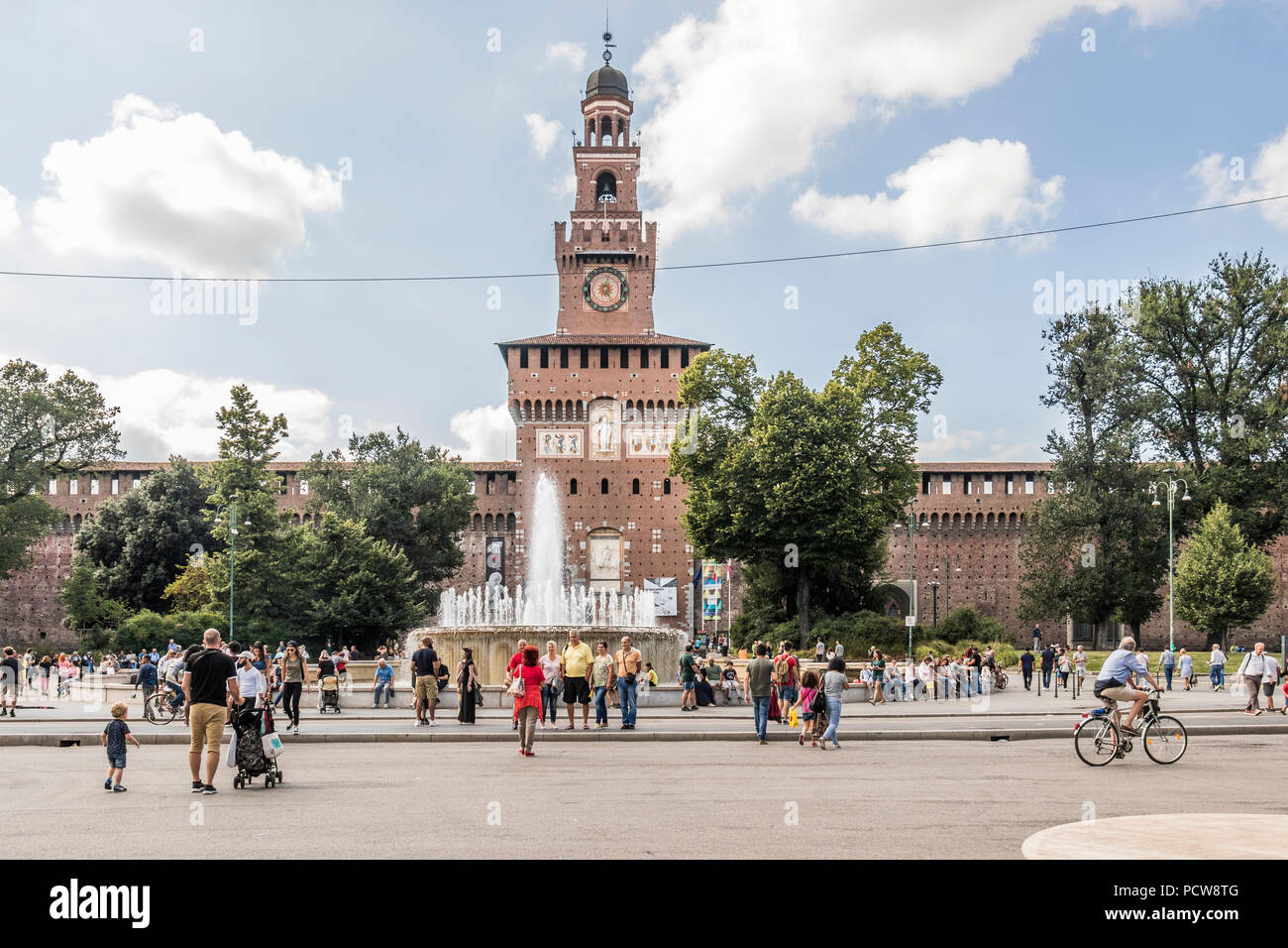 Castello Sforzesco, Piazza Castello, Milano, Città Metropolitana di Milano, Italia Foto Stock