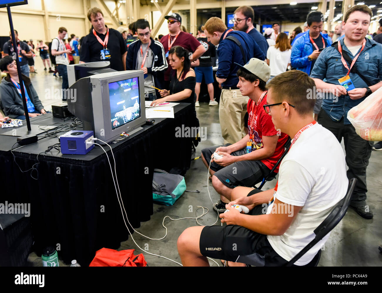 Las Vegas, Nevada. Il 3 agosto 2018. I partecipanti che interpretano il ruolo di un warm-up gioco di Super Smash Bros per wiiU il giorno 1 del 2018 Evoluzione Campionato di Serie, EVO, Sponcered da Shoryuken e tenuto presso il Madalay Bay Convention Center di Las Vegas, Nevada. Credito: Ken Howard Immagini/Alamy Live News Foto Stock