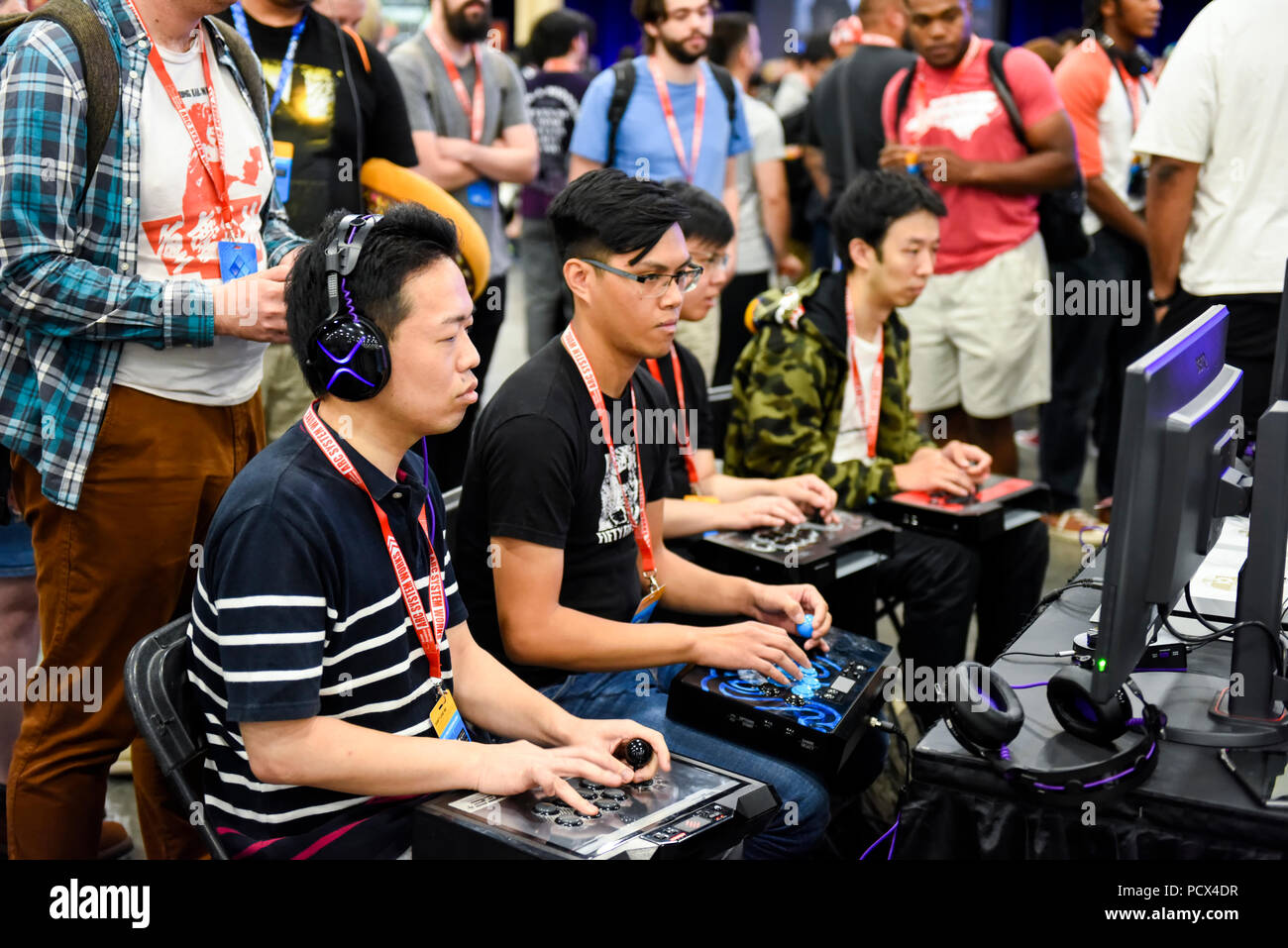 Las Vegas, Nevada. Il 3 agosto 2018. I partecipanti a turno di qualifica di Street Fighter V il giorno 1 del 2018 Evoluzione Campionato di Serie, EVO, sponsorizzato da Shoryuken, tenutasi al Mandalay Bay Convention Center di Las Vegas, Nevada. Credito: Ken Howard Immagini/Alamy Live News Foto Stock