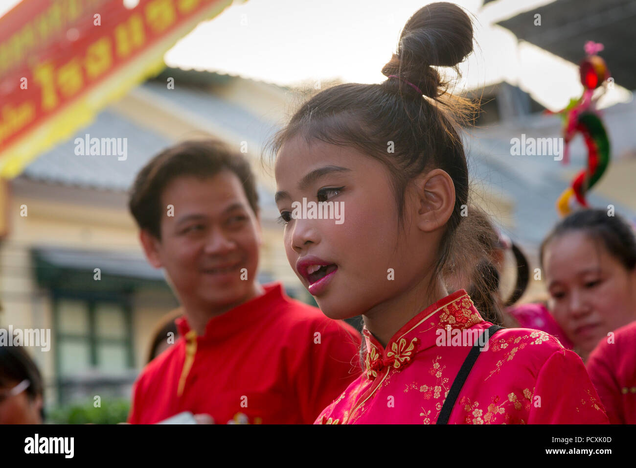 Bambini Tailandesi In Cinese Tradizionale Abito Chinatown Anno Nuovo Bangkok Thailandia Foto Stock Alamy