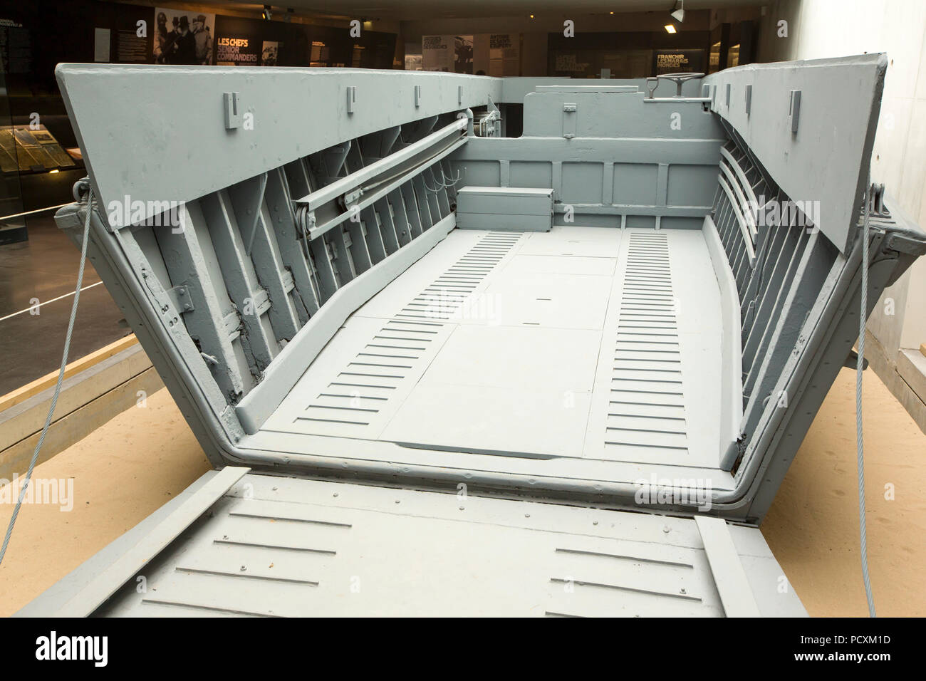 Un Higgins boat Landing Craft all'Utah beach D-Day Museum, Normandia, Francia. Foto Stock