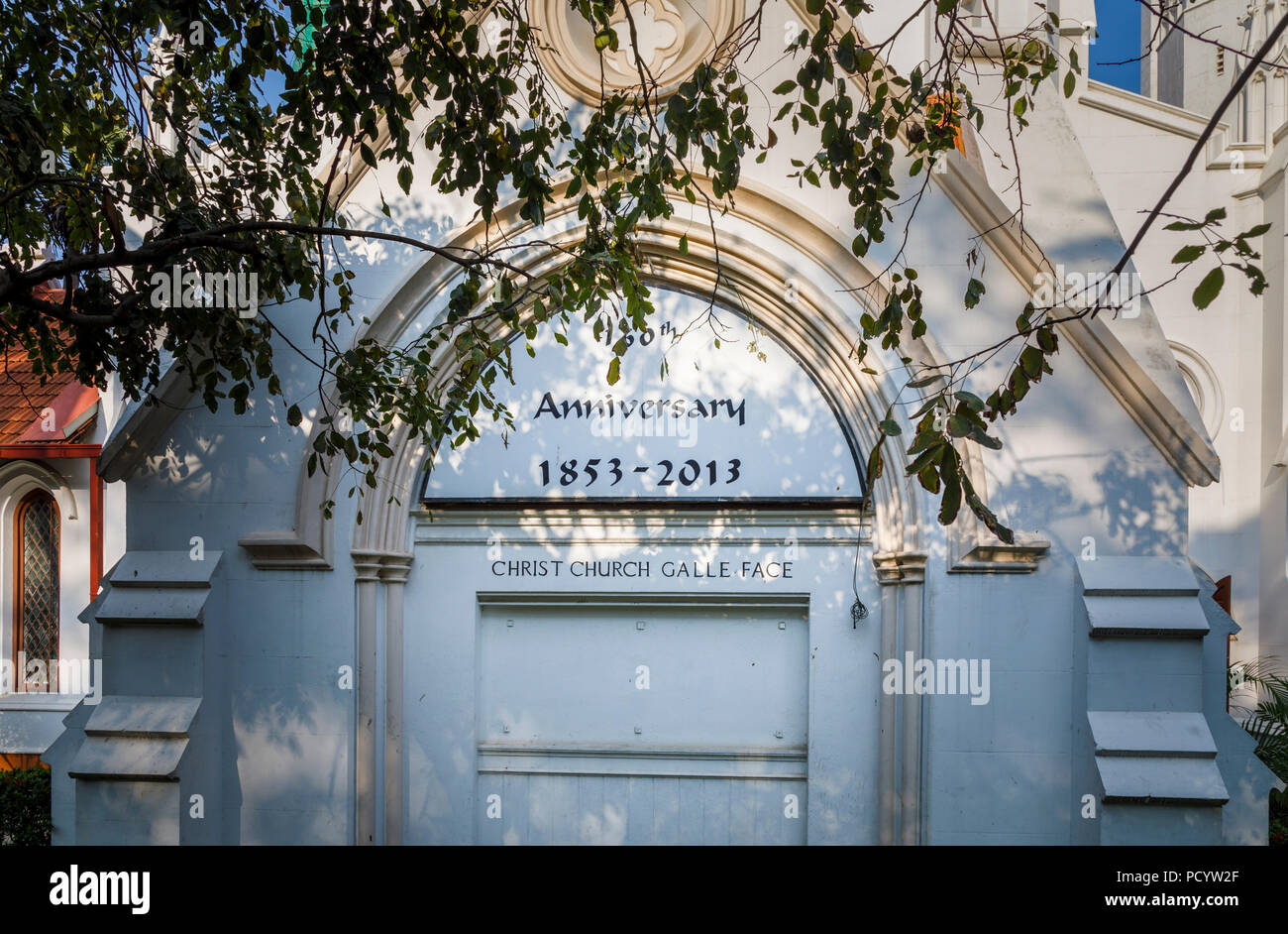 Porta di ingresso alla Chiesa di Cristo, Galle Face, Slave isola distretto di Colombo, capitale dello Sri Lanka per commemorare il suo centosessantesimo anniversario Foto Stock