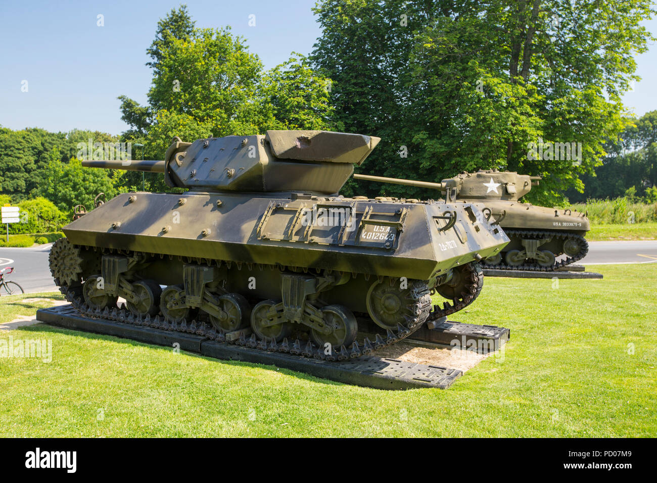 La seconda guerra mondiale i carri armati a un museo a Colleville sur Mer. Foto Stock