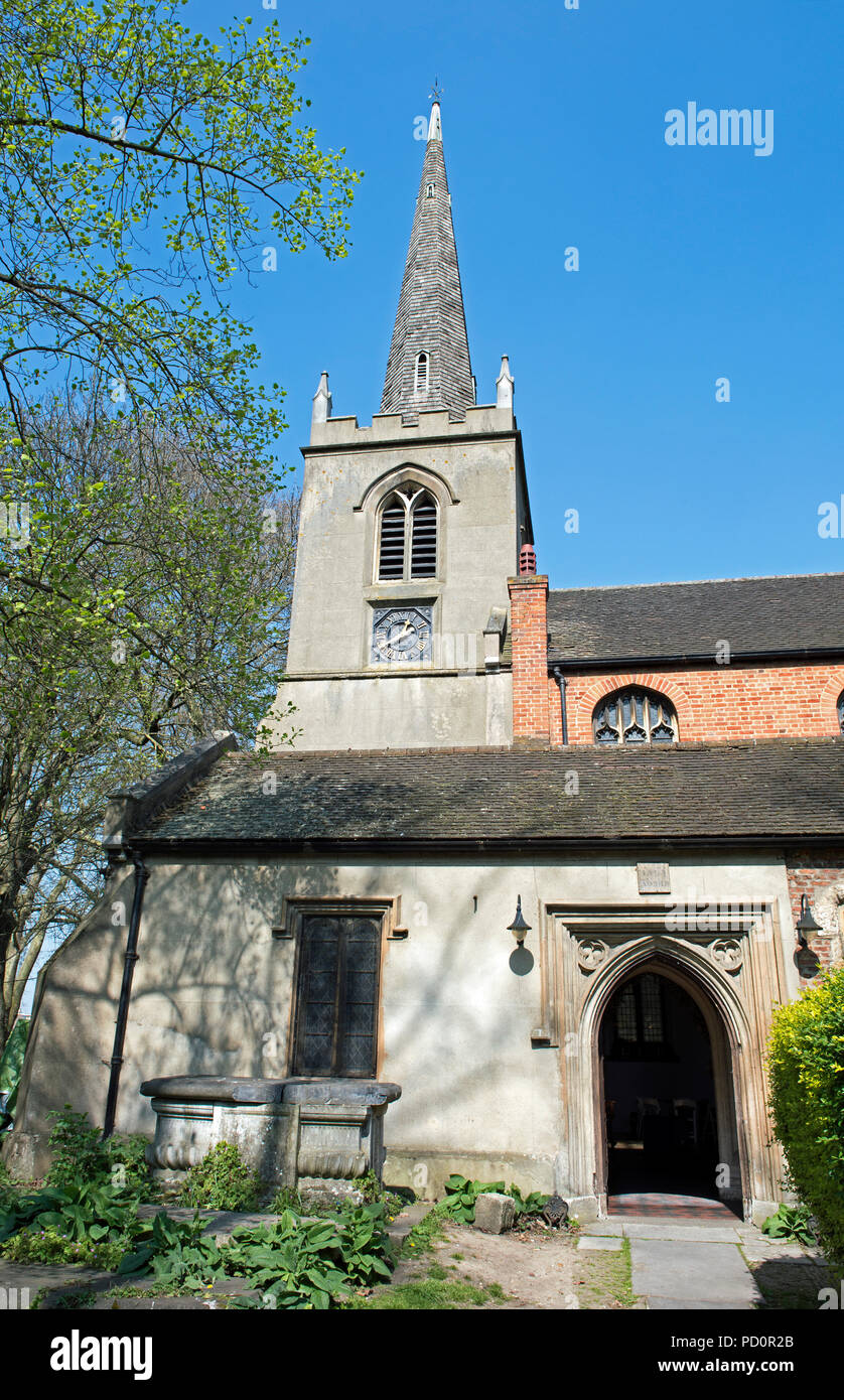 Santa Maria della vecchia chiesa, Stoke Newington Church Street, Hackney Londra Inghilterra Gran Bretagna REGNO UNITO Foto Stock