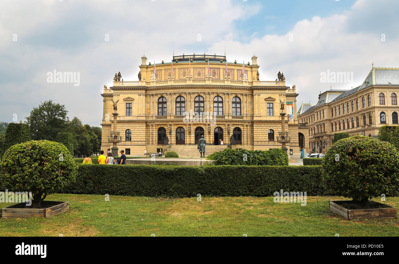 Praga, 11 giu 2018 - Il Rudolfinum di Praga, un bellissimo edificio in stile neo-rinascimentale, che è la Casa della Orchestra Filarmonica Ceca. Foto Stock