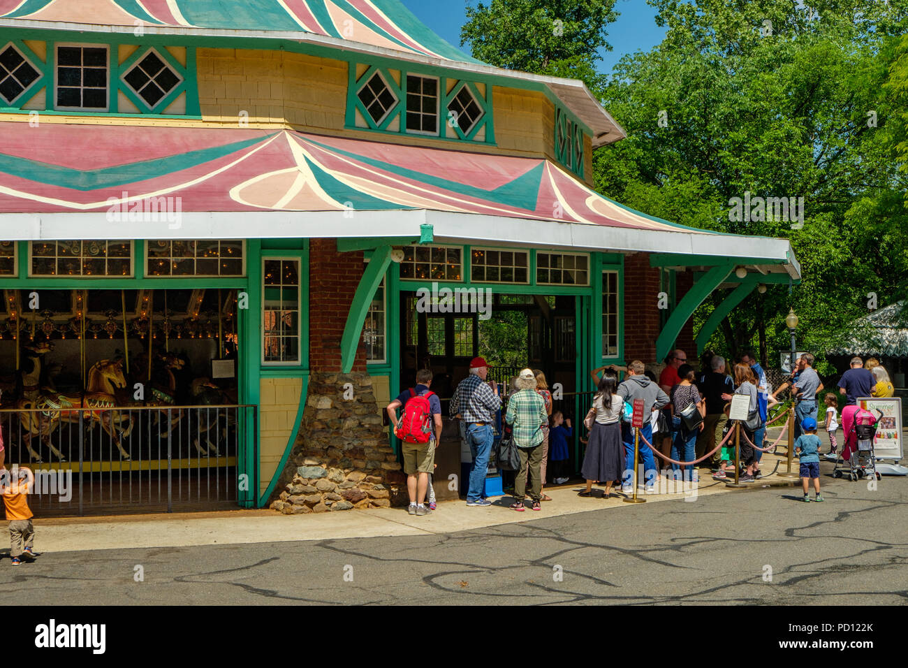 Managerie Dentzel Carousel, Glen Echo Park, il MacArthur Boulevard, Glen Echo, Maryland Foto Stock