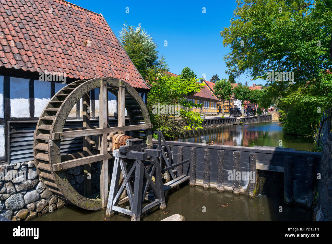 Mulino ad acqua nella Città Vecchia (Den Gamle By), un museo a cielo aperto ad Aarhus in Danimarca Foto Stock