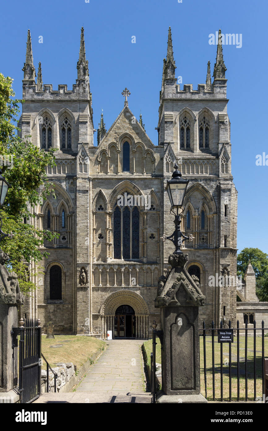 Selby Abbey, un abbazia medievale chiesa risalente all XI secolo e ora la chiesa parrocchiale per Selby, North Yorkshire, Regno Unito Foto Stock