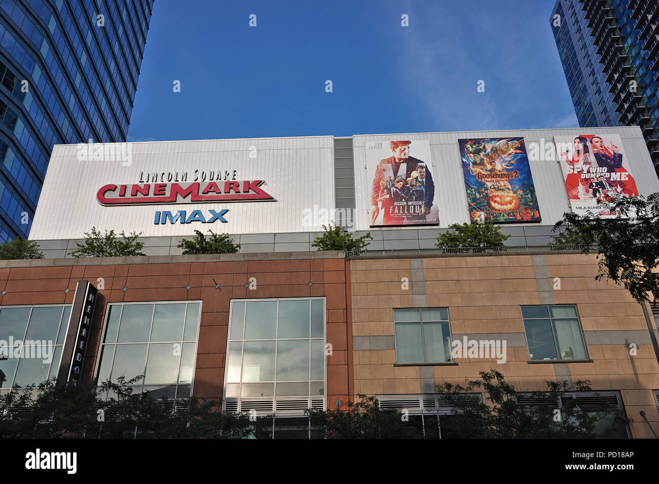 Cinemark Lincoln Square Building a Bellevue, Washington, USA; agosto 2018 Foto Stock