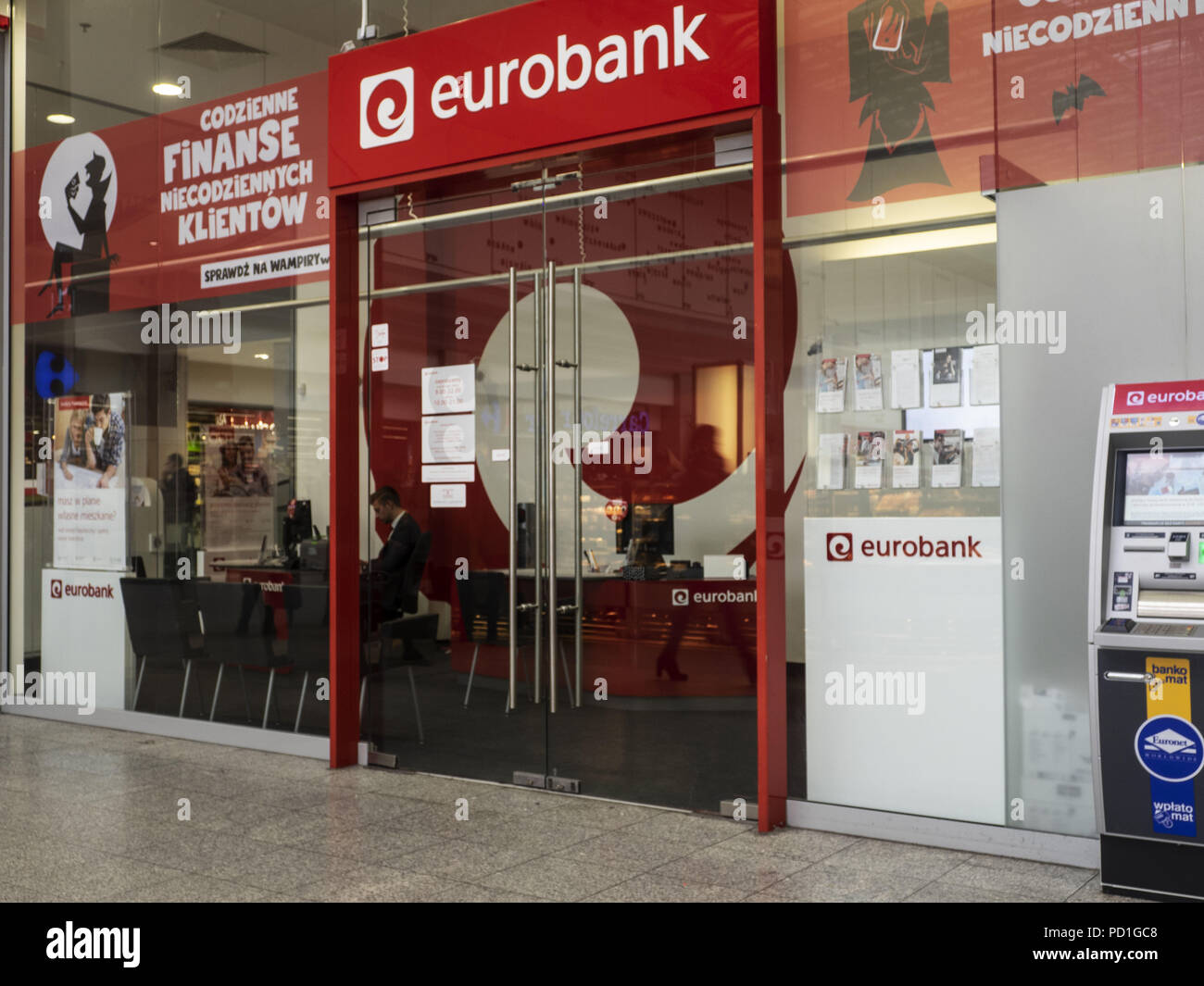 Cracovia in Polonia. Xix Mar, 2018. Bershka store nella Galeria Krakowska.  Credito: Igor Golovniov SOPA/images/ZUMA filo/Alamy Live News Foto stock -  Alamy