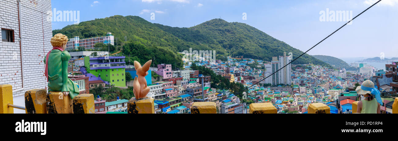 Vista panoramica della cultura Gamcheon villaggio situato nella città di Busan della Corea del Sud Foto Stock