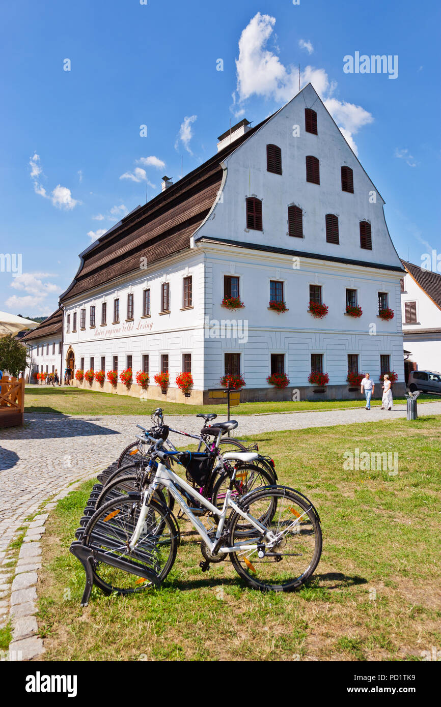 Ruční papírna, Muzeum papíru, Velké Losiny, okres Šumperk, Hrubý Jeseník, Česká republika / carta fatta a mano mill, Museo della carta, Sumperk regione, Hrub Foto Stock