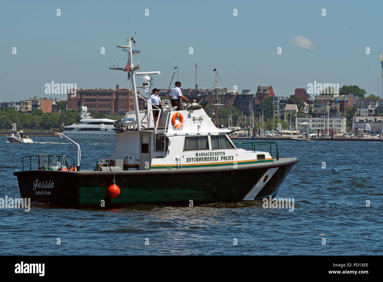 Polizia ambientale barca nel porto di Boston, la contea di Suffolk, Massachusetts, STATI UNITI D'AMERICA Foto Stock