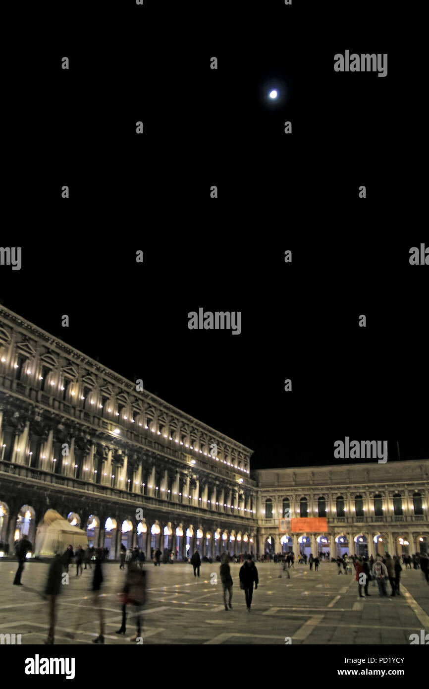 Cenone di fine anno presso la Piazza San Marco a Venezia Foto Stock