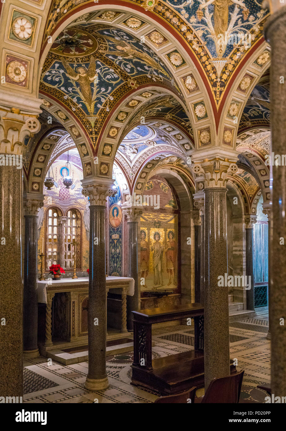 La cripta di Santa Cecilia in Trastevere chiesa in Roma, Italia Foto stock  - Alamy