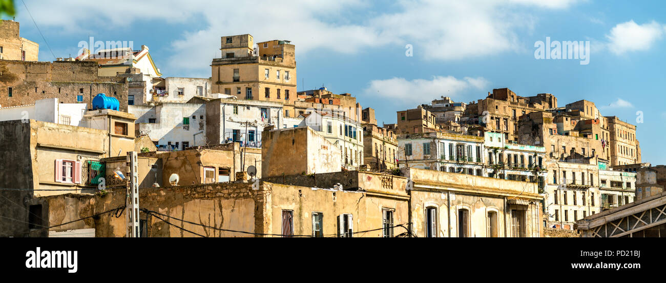 Edifici di Orano, una delle città principali in Algeria Foto Stock