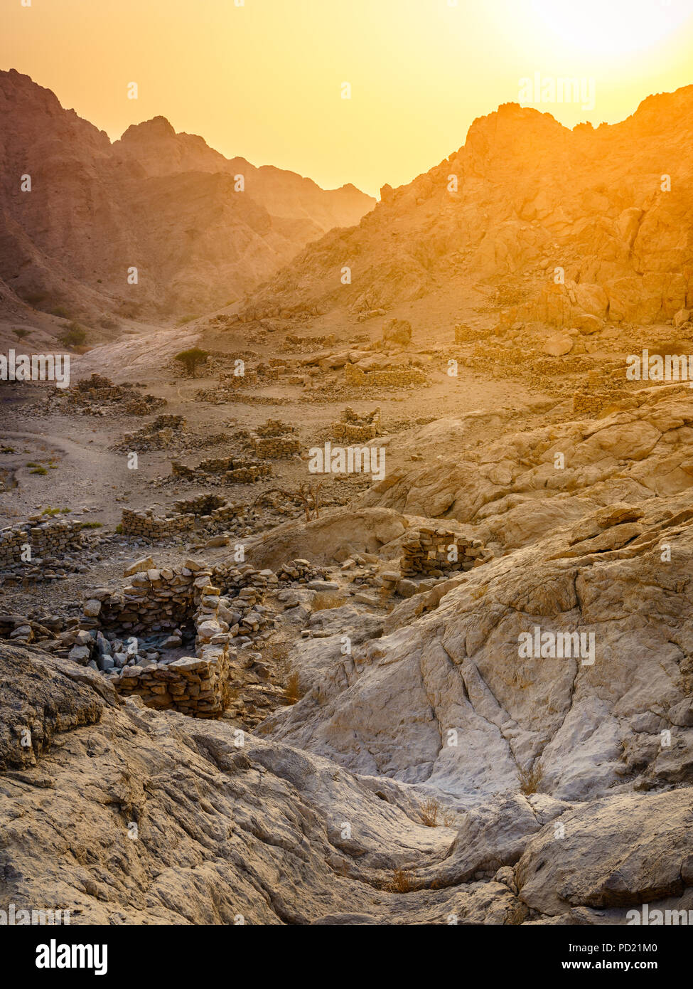 Le rovine di un antico villaggio di montagna di Ras Al Khaimah Emirati arabi uniti Foto Stock