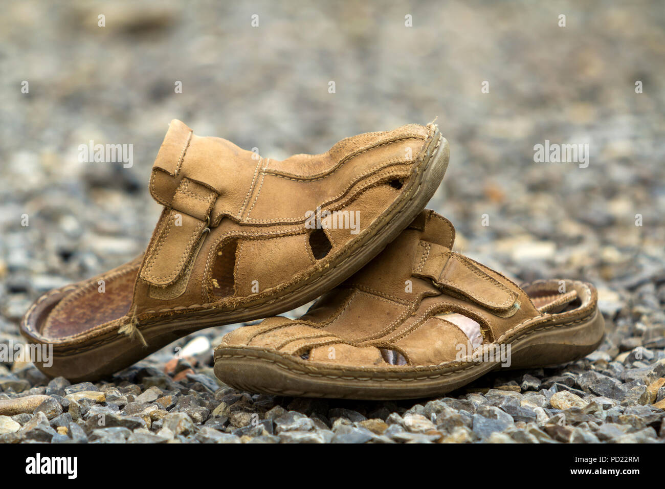 sandali uomo vecchio