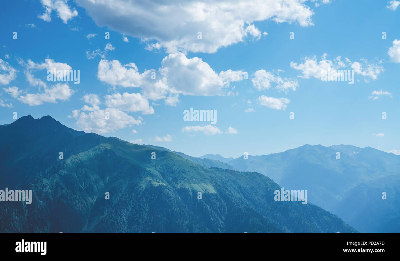 Kackar montagne con verde bosco landscapei n Rize,Turchia Foto Stock