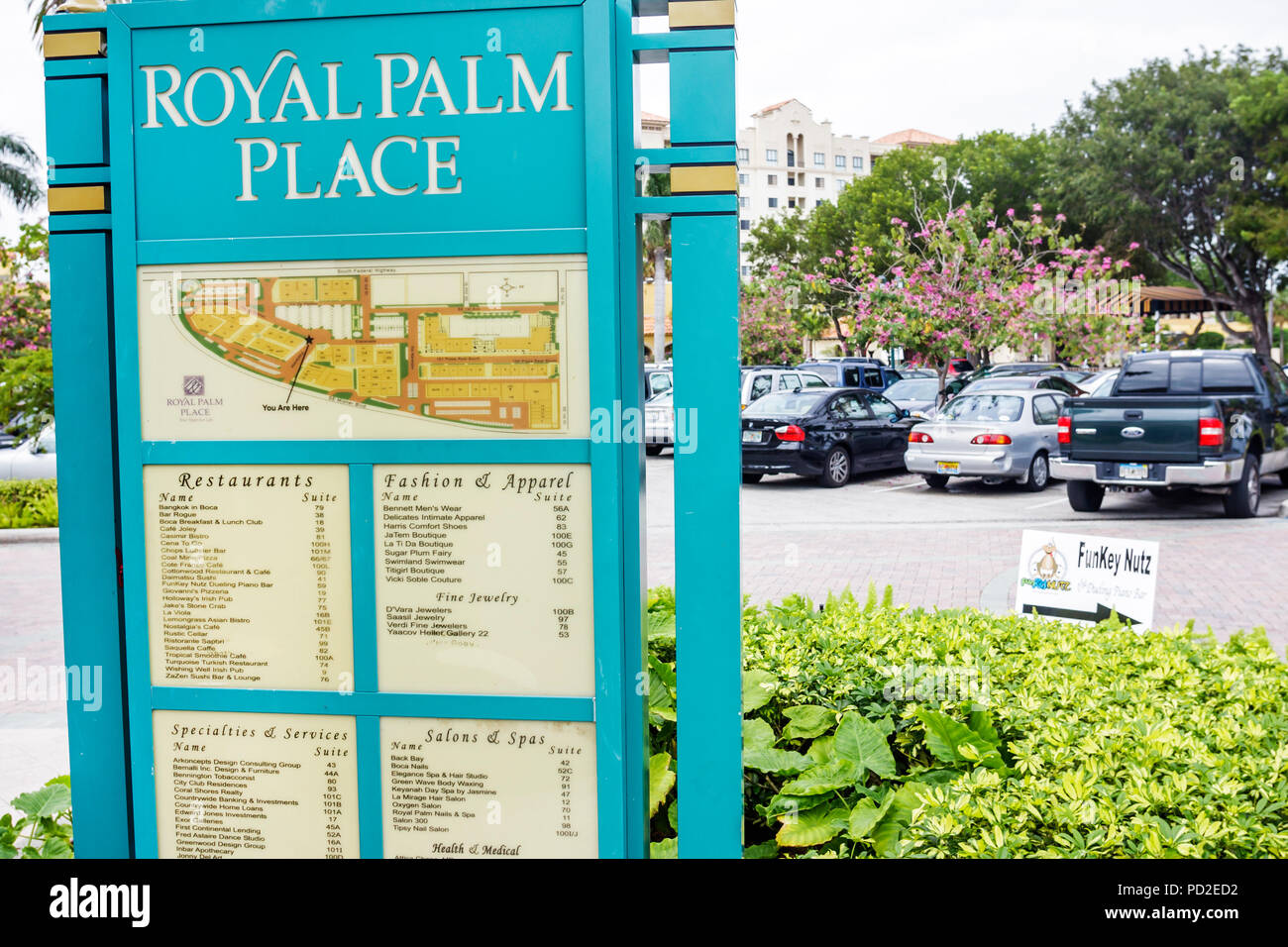 Boca Raton Florida, Palm Beach County, Royal Palm Place, shopping shopper shopping negozi di mercato mercati di mercato di acquisto di vendita, negozio al dettaglio stor Foto Stock
