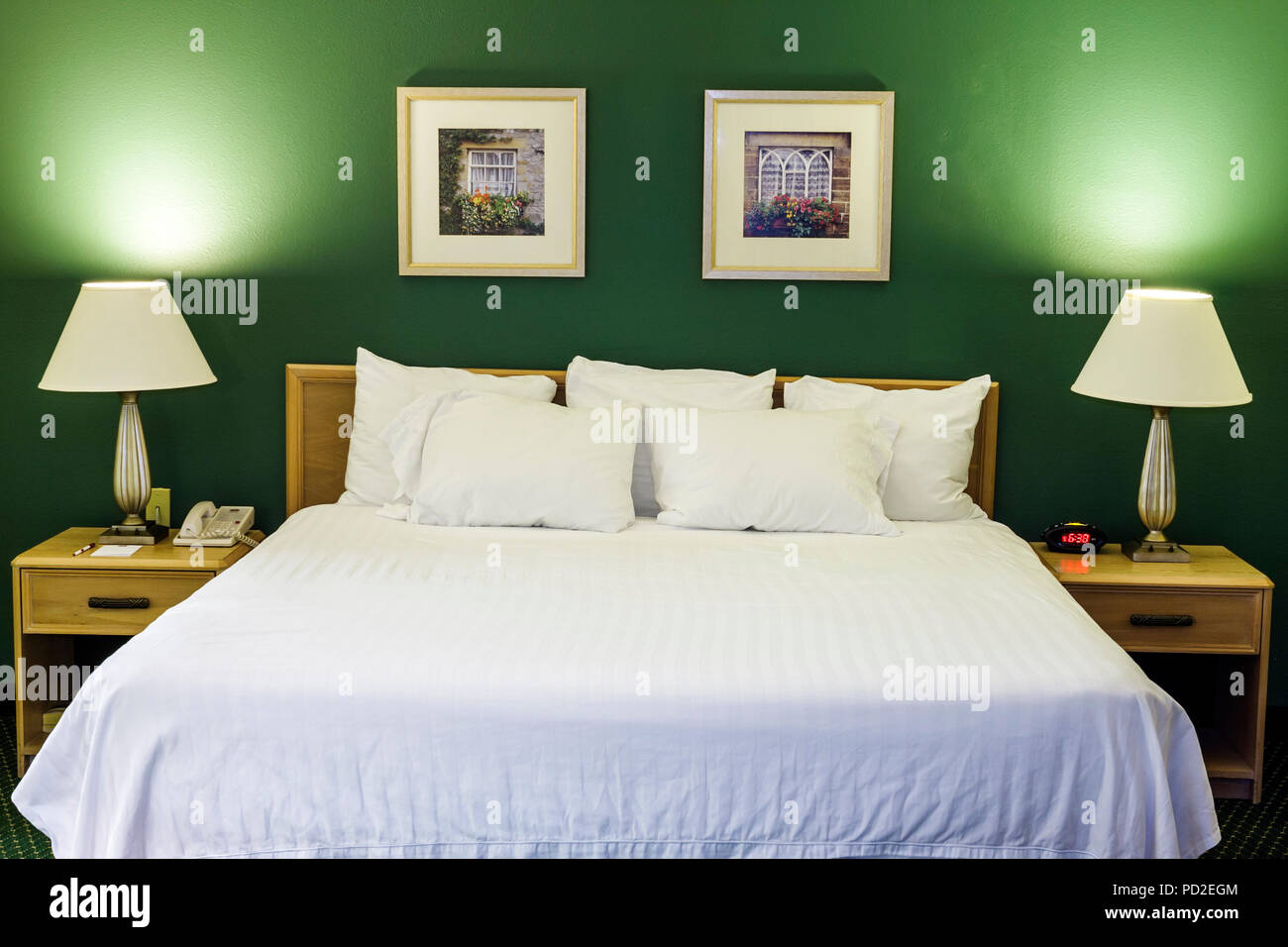 Boca Raton Florida, Palm Beach County, Marriott Residence Inn, motel, alloggio, camera per gli ospiti, queen size, letto, arredamento, arredamento d'interni, mobili, lampade, arti, lato ta Foto Stock