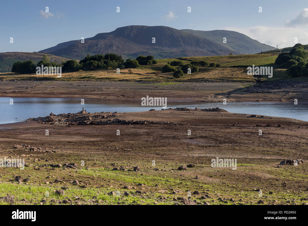 Llyn Celyn serbatoio in condizioni di siccità, Galles Foto Stock