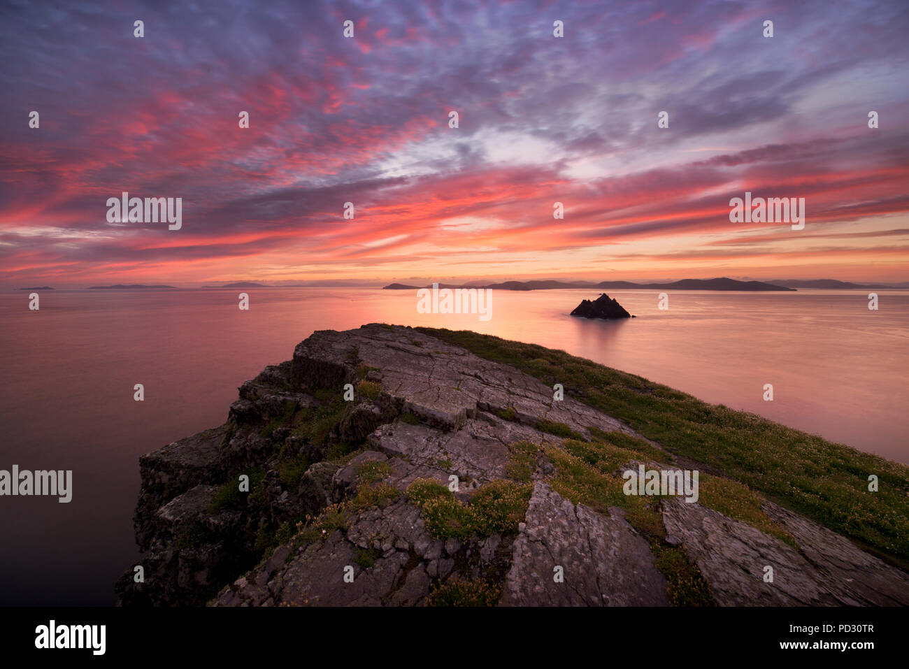 Skellig Michael al tramonto, Portmagee, Kerry, Irlanda Foto Stock