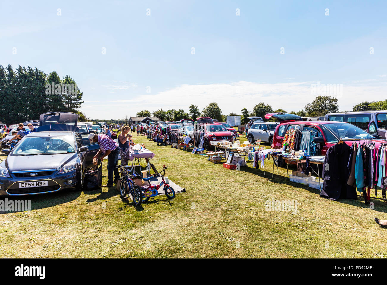 Avvio Auto, Auto boot, vendita auto vendite di avvio boot, vendita, vendita di avvio, vendita junk, stallo bagagliaio della vettura si ferma, auto stallo di avvio, avvio auto, vendita, vendite, Regno Unito, Foto Stock
