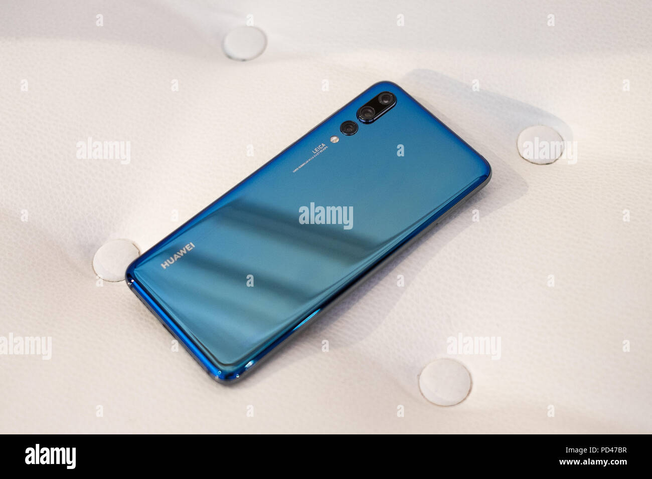 Varsavia, Marzo 2018 - Appena lanciato Huawei P20 Pro smarpthone viene visualizzato per scopi editoriali Foto Stock