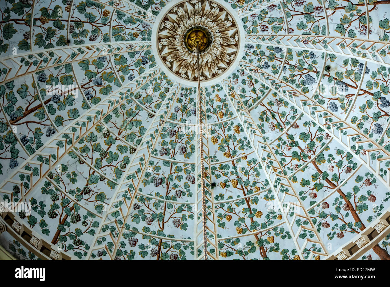 La cupola decorata con piastrelle, Harem, Il Palazzo di Topkapi, Istanbul, Turchia Foto Stock