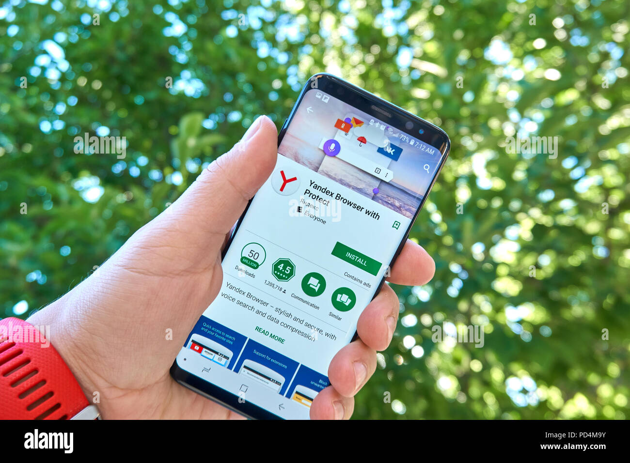 TORONTO, Canada - 15 luglio 2018: Yandex Browser con protezione mobile app sul Samsung s8. Yandex N.V. è una federazione multinazionale specializzata Foto Stock