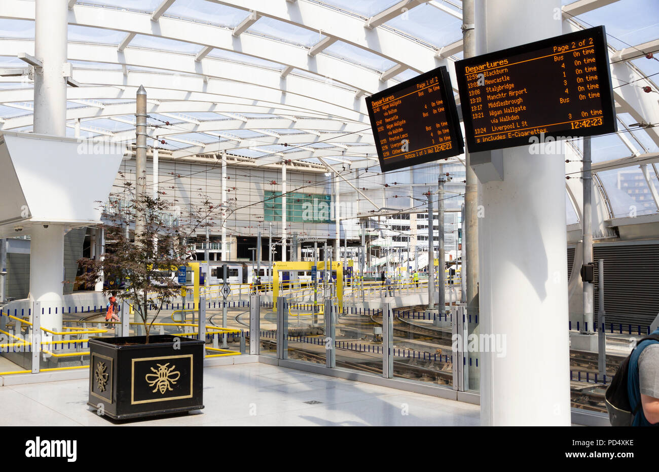 Elettronici schede di partenza a Manchester Victoria Stazione Ferroviaria Foto Stock