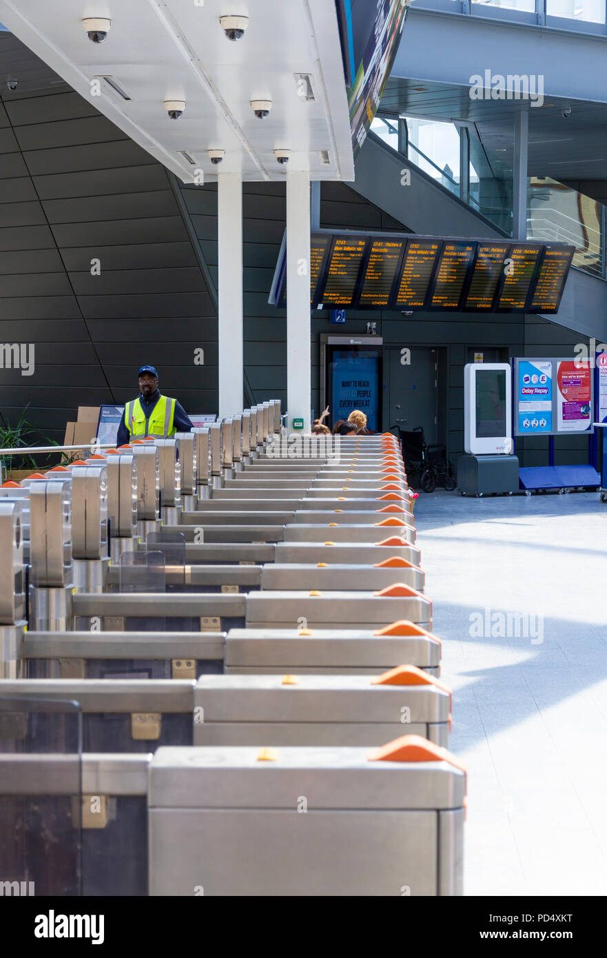 Barriera di biglietteria a Manchester Victoria Station Foto Stock