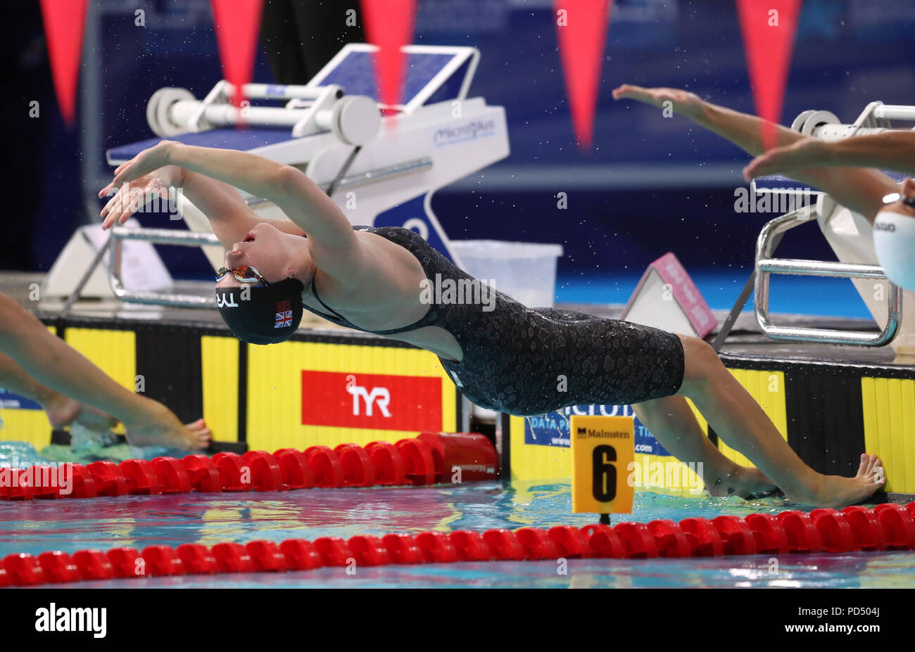 Gran Bretagna Kathleen Dawson in Donne 100m Backstroke seconda semi-finale durante il giorno cinque del 2018 Campionati Europei a Tollcross International centro nuoto, Glasgow. Foto Stock