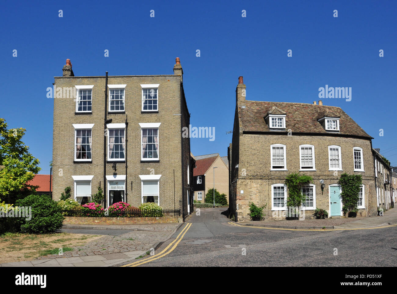 Quay casa (sulla sinistra) e gli edifici residenziali, Waterside, Ely, Cambridgeshire, England, Regno Unito Foto Stock