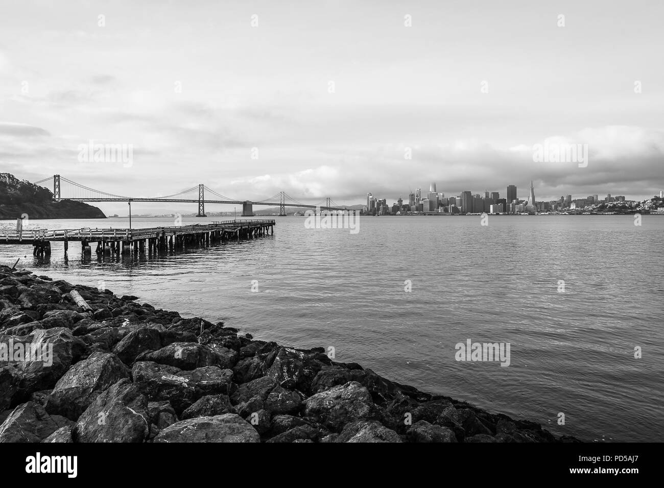 Vista dello skyline di San Francisco da Isola del Tesoro Foto Stock