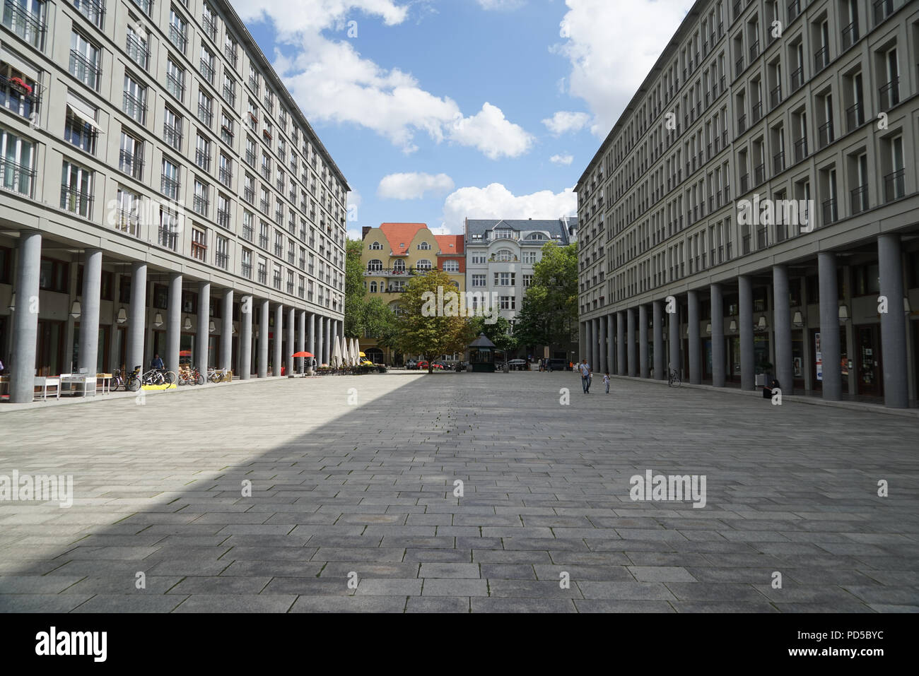 BERLIN CHARLOTTENBURG WALTHER-BENJAMIN-Platz Foto Stock