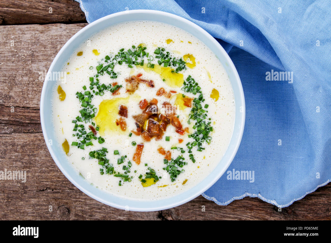 Il sedano rapa e zuppa couliflower Foto Stock