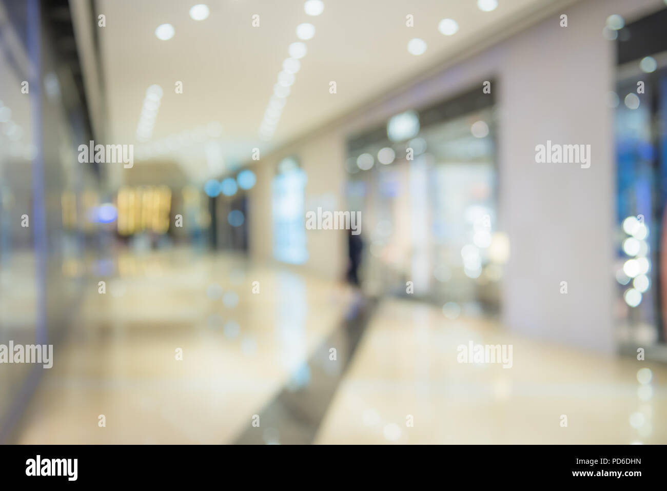 Sfocata l'immagine di sfondo del centro commerciale per lo shopping Foto Stock