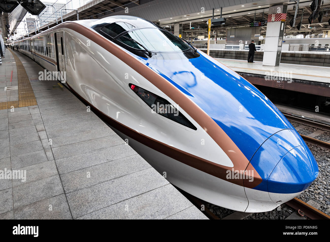 Giappone, isola di Honshu, Kanto, Tokyo, dalla stazione ferroviaria centrale di Tokyo, treno rapido, Shinkansen. Foto Stock