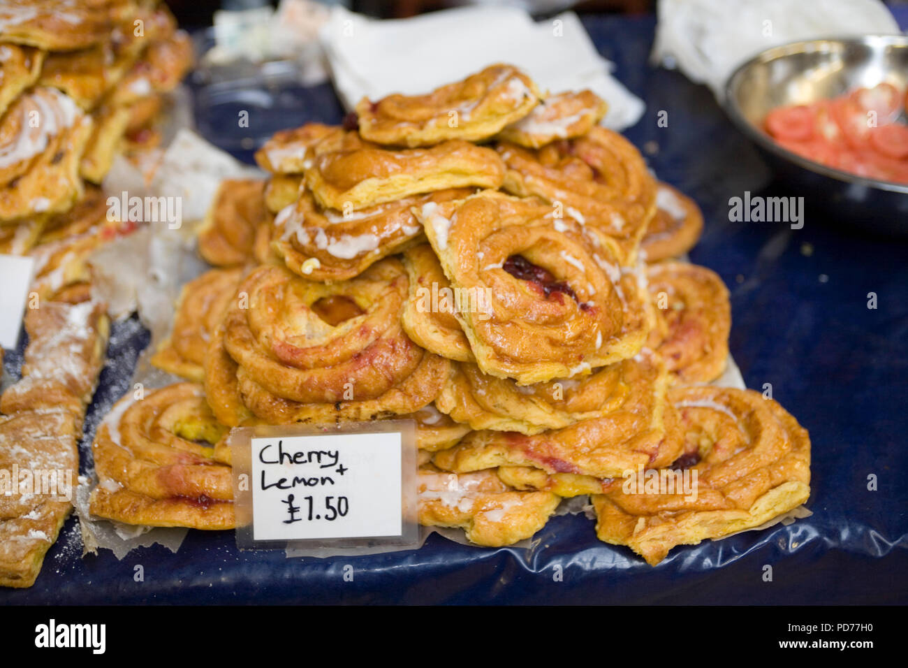 La pasticceria in vendita Foto Stock