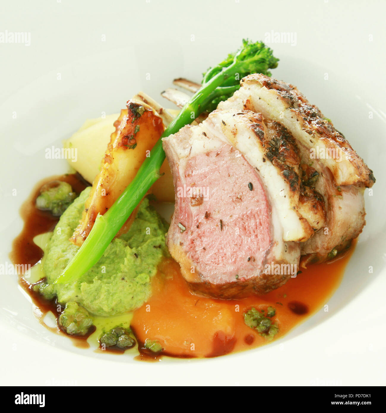 Agnello placcato in pasto principale Foto Stock