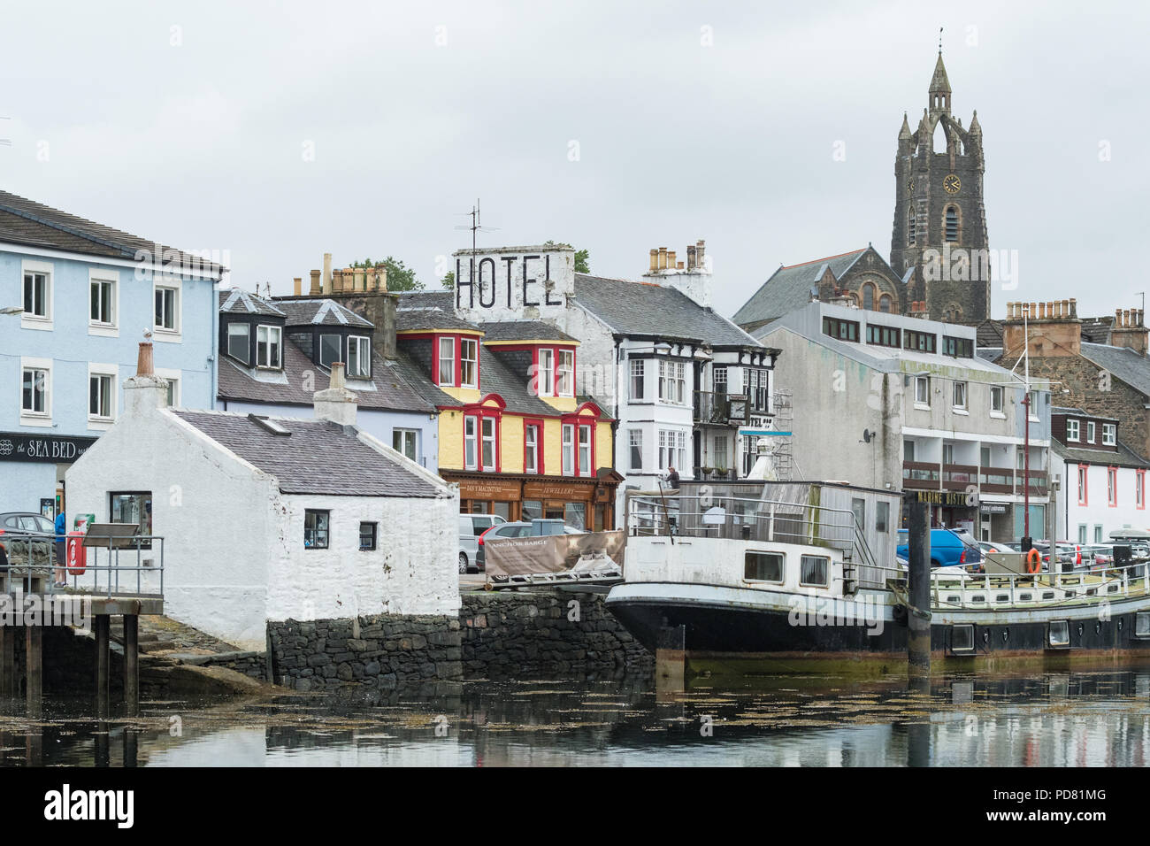 A Tarbert edifici del porto e la ex pesare-house, Loch Fyne, Argyll and Bute, Scotland, Regno Unito Foto Stock