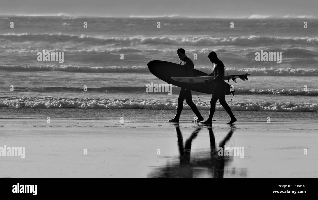 Surfers riflessioni Foto Stock